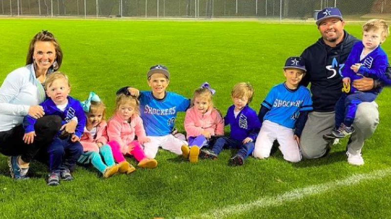 Sweet Home Sextuplets: The Waldrop Family