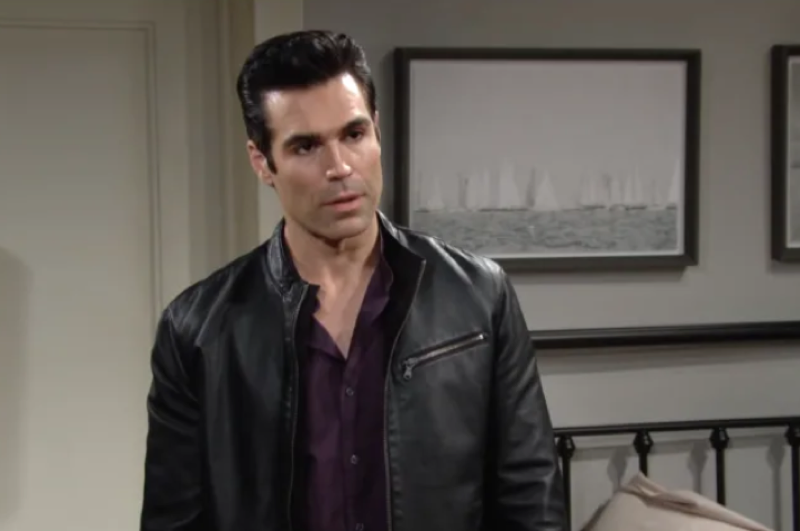 The Young and The Restless: Rey Rosales (Jordi Vilasuso)