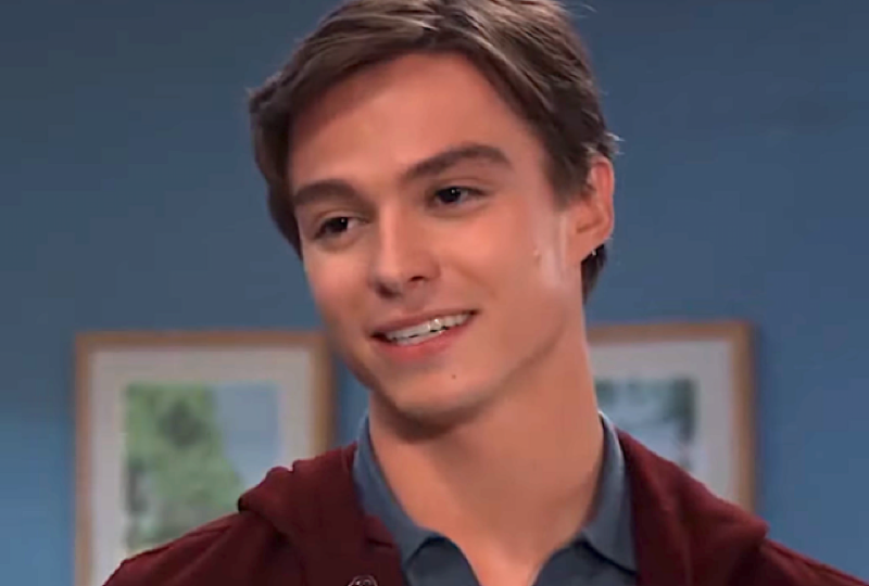 General Hospital: Spencer Cassadine (Nicholas Chavez)