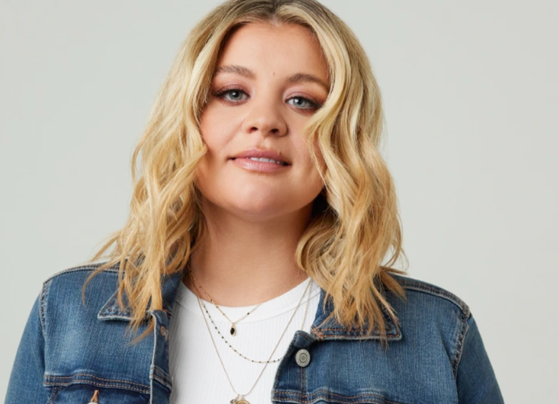 Hallmark: Lauren Alaina