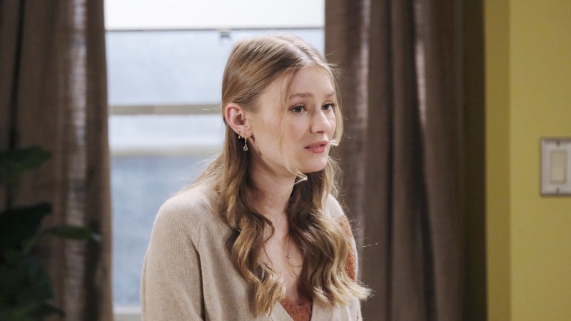 Das Of Our Lives: Alice “Allie” Caroline Horton (Lindsay Arnold)