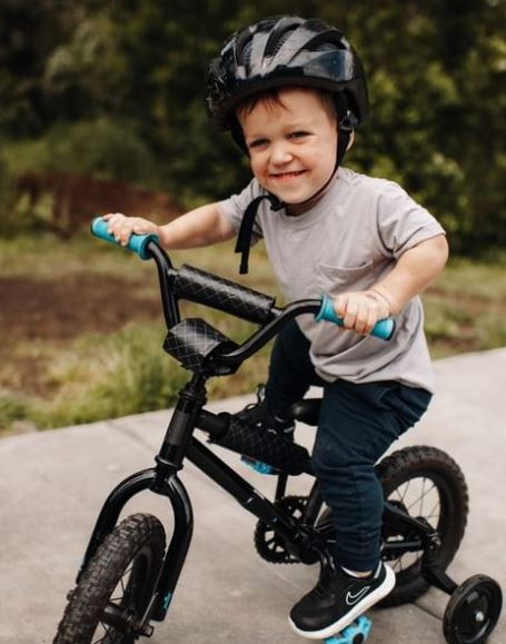 Does Little People Big World Kid Jackson Even Know He's Physically Challenged