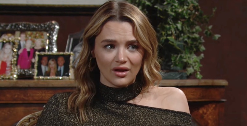 The Young And The Restless: Summer Newman Abbott (Allison Lanier)