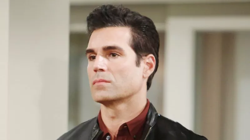 The Young And The Restless: Rey Rosales (Jordi Vilasuso)