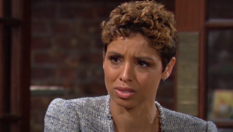 The Young And The Restless: Elena Dawson (Brytni Sarpy)