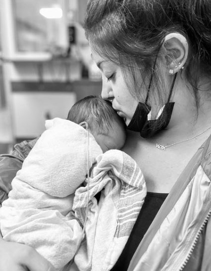 90 Day Fiance Star Loren Brovarnik Posts Rare Photo Of New Baby