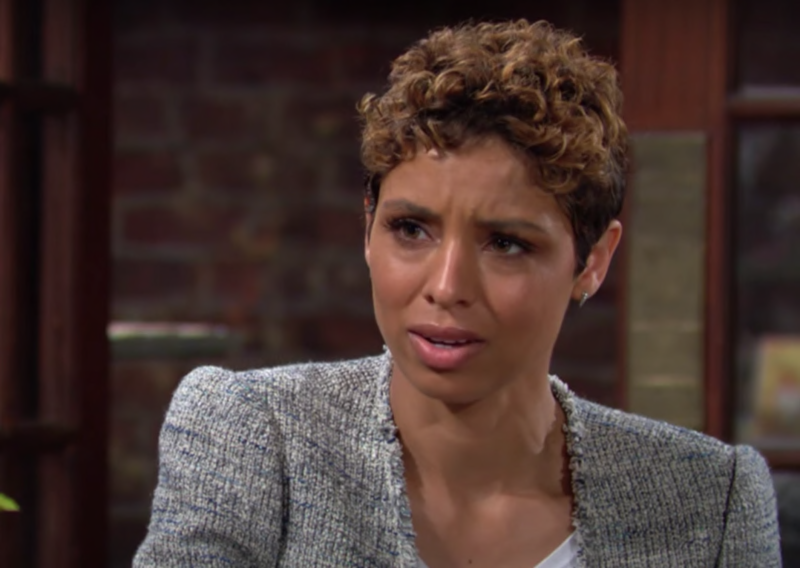 The Young And The Restless: Elena Dawson (Brytni Sarpy)