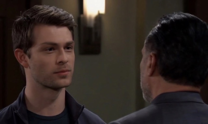 Dex Heller (Evan Hofer)