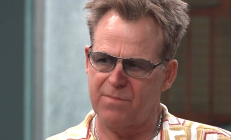 General Hospital: Scott Baldwin (Kin Shriner)