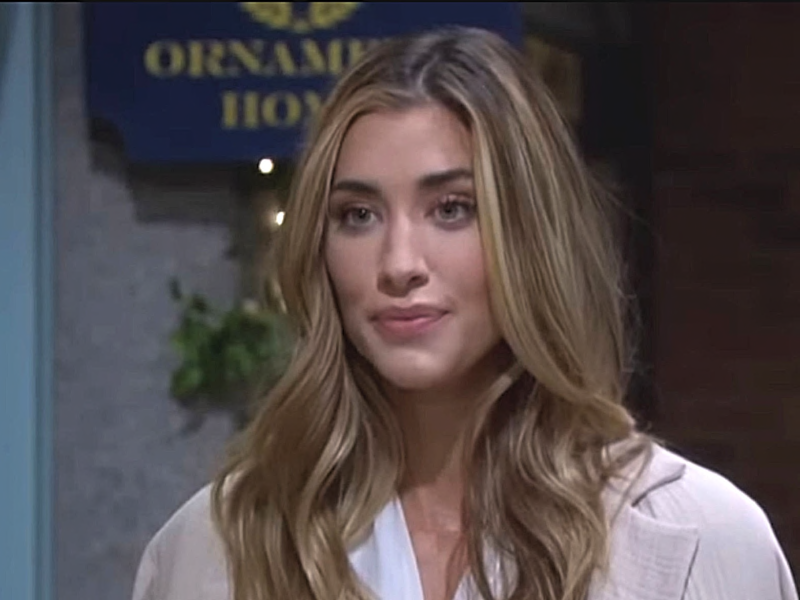 Days Of Our Lives: Sloan Peterson (Jessica Serfaty)