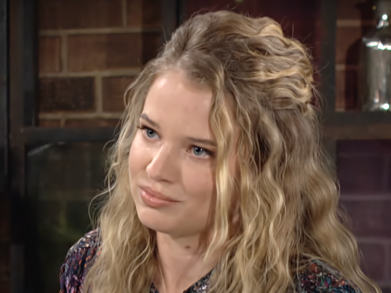 The Young And The Restless: Summer Newman (Allison Lanier)