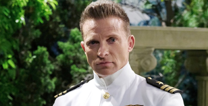 Harris Michaels (Steve Burton)