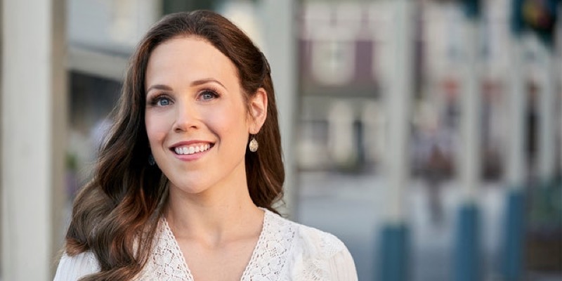 Erin Krakow
