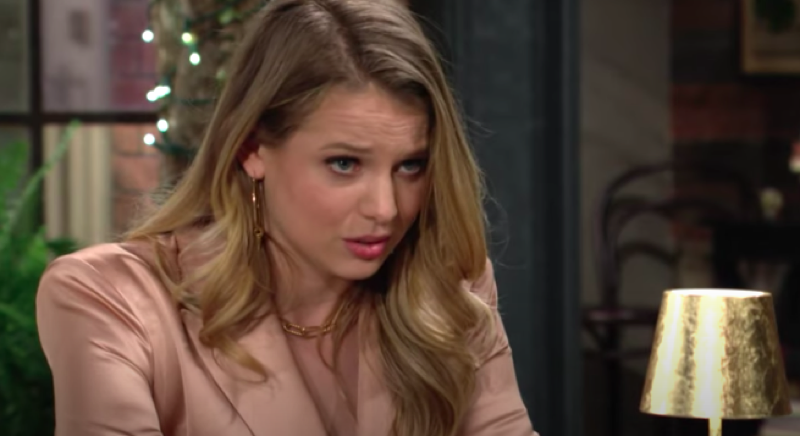 The Young And The Restless: Summer Newman Abbott (Allison Lanier)