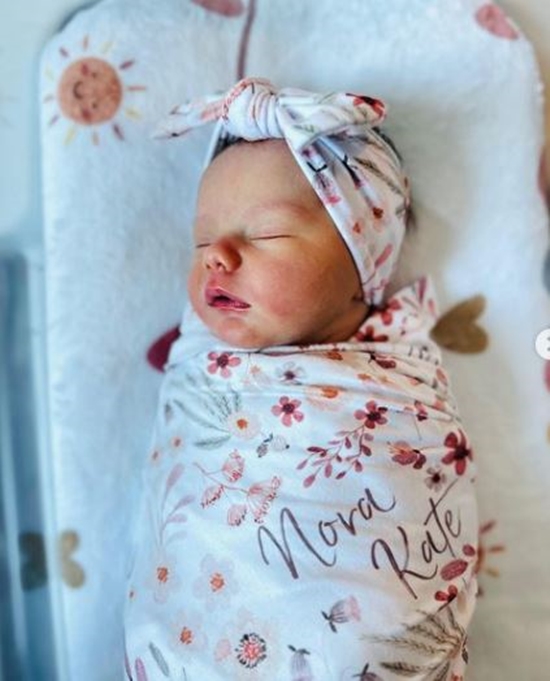 Counting On Alums Jed and Katey Duggar Post First Photos Of Baby Nora Kate