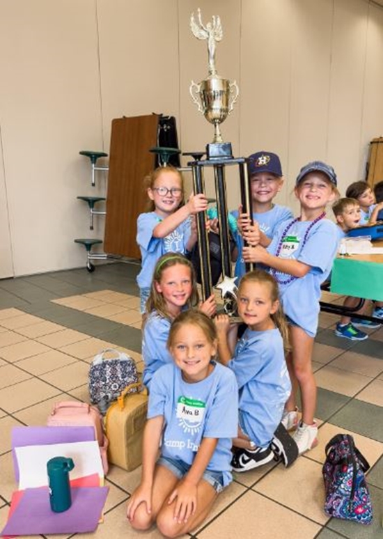 OutDaughtered Quints Bring Home A Giant Trophy