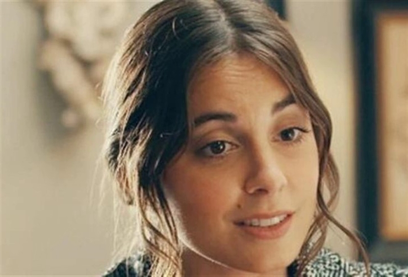 General Hospital: Molly Lansing-Davis (Kristen Vaganos)