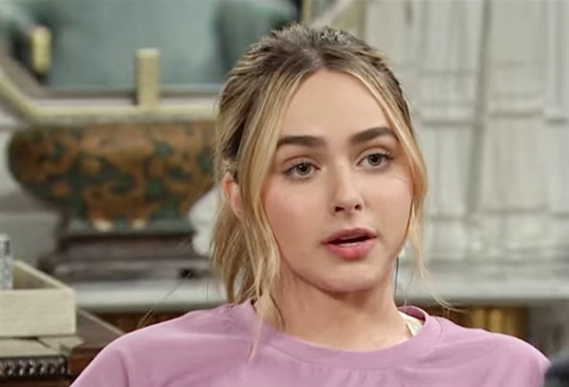 Days of Our Lives: Holly Jonas (Ashley Puzemis)