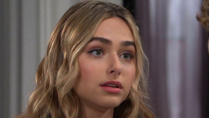 Days Of Our Lives: Holly Jonas (Ashley Puzemis)