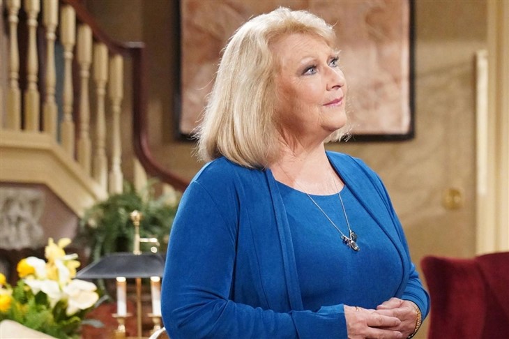 The Young And The Restless: Traci Abbott (Beth Maitland)