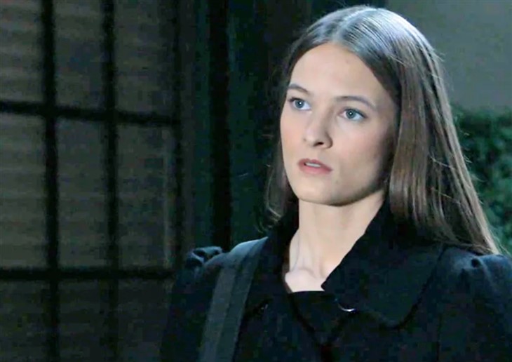 General Hospital: Esme's (Avery Kristen Pohl)