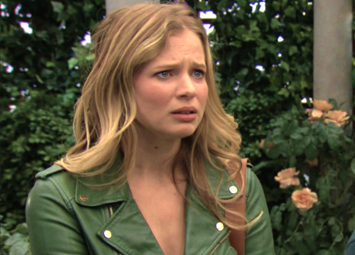 The Young And The Restless: Summer Newman (Allison Lanier)