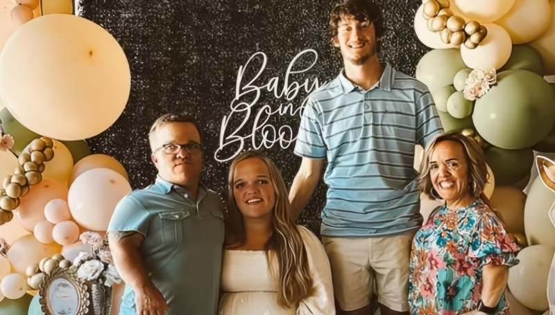 Liz Johnston with Trent, Amber Johnston and Brice - TLC - YouTube