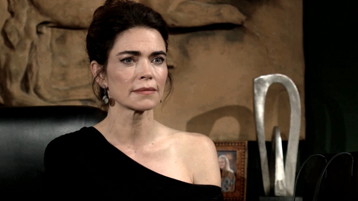 The Young and The Restless: Victoria Newman (Amelia Heinle)