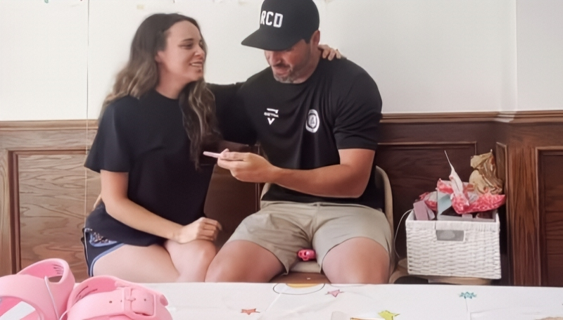 Counting On Alum Jinger Duggar Reveals Pregnancy to Jeremy Vuolo - YouTube