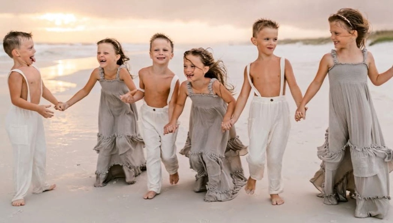 Sweet Home Sextuplets Little Kids - Courtney Waldrop - Instagram