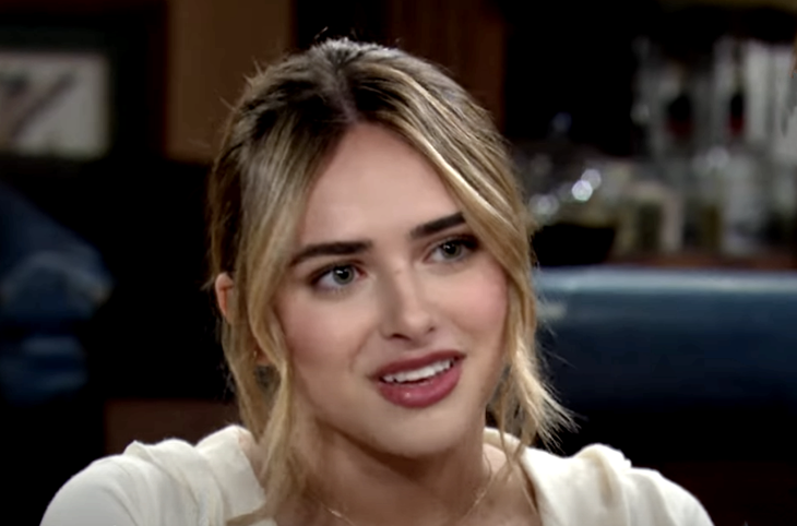 Days of Our Lives: Holly Jonas (Ashley Puzemis)