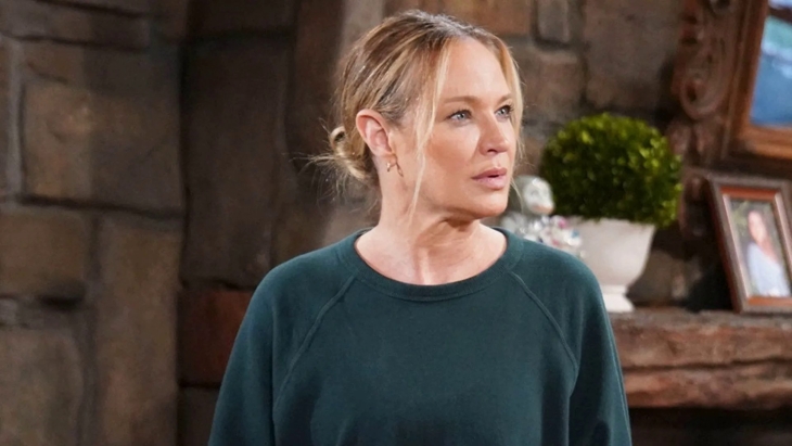 The Young and The Restless: Summer Newman (Allison Lanier)