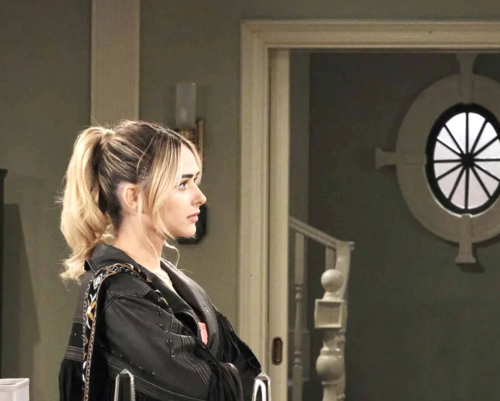 Days Of Our Lives: Holly Jonas (Ashley Puzemis)