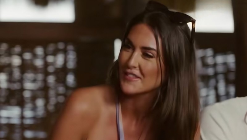 Elise Benson is new to the franchise - TLC - YouTube