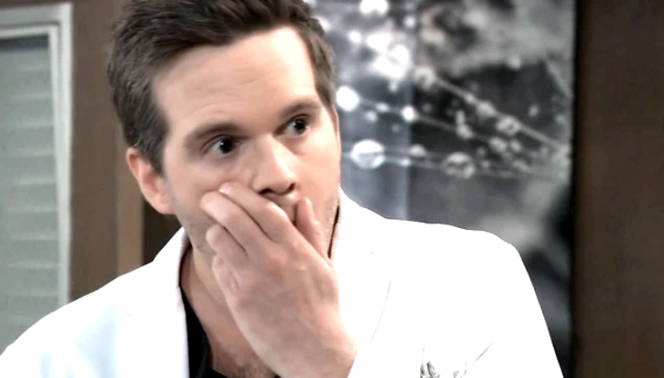 General Hospital: Dr. Lucas Jones (Van Hansis)