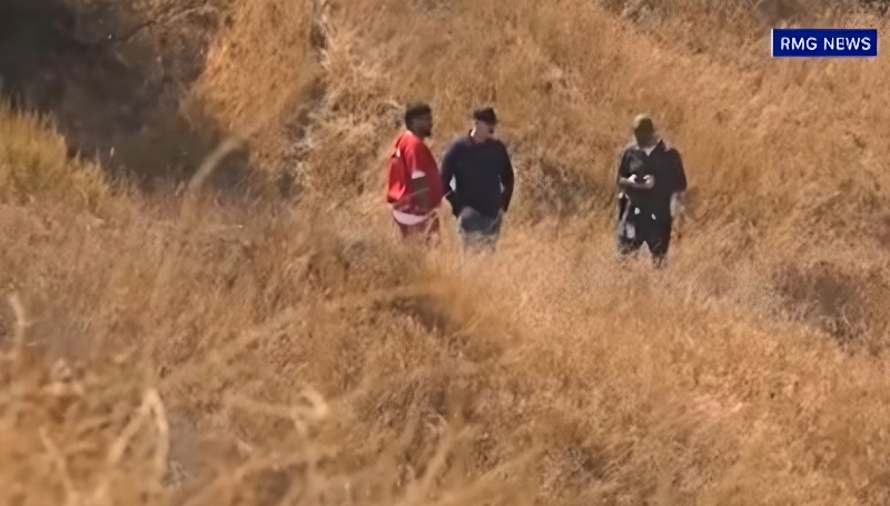 Jake out with the police searching - RMG News via News Nation - YouTube