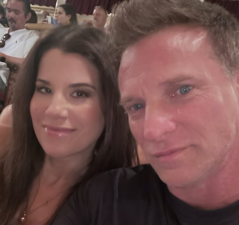 Steve looks very happy after three months of marriage - Instagram