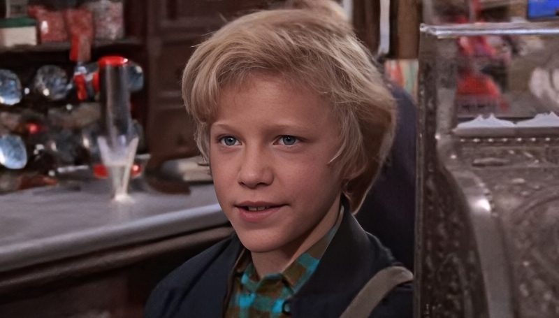 The child star who earns peanuts in royalties- Willy Wonka and the Chocolate Factory - Warner Bros - YouTube