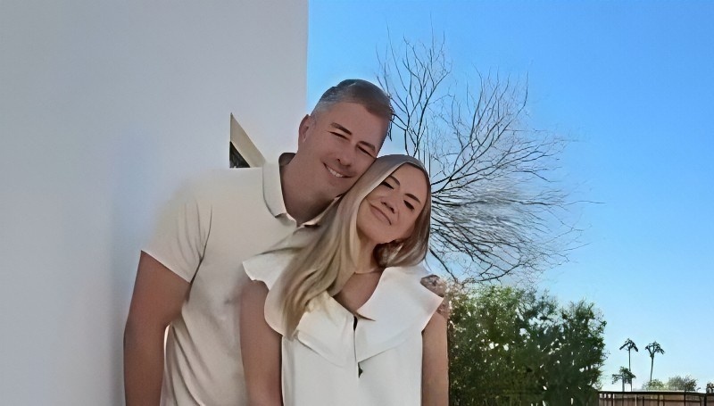 Arie Luyendyk Jr. and Lauren Burnham - Instagram