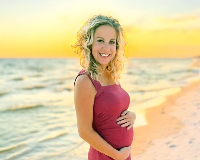 Abbie revealed her hyperemesis gravidarum in this post - @johnandabbie - Instagram