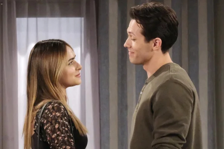 Days of Our Lives: Tate Black (Leo Howard) and Holly Jonas (Ashley Puzemis)