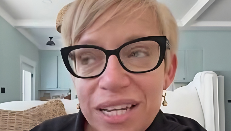 The Little Couple alum Jen Arnold - Instagram