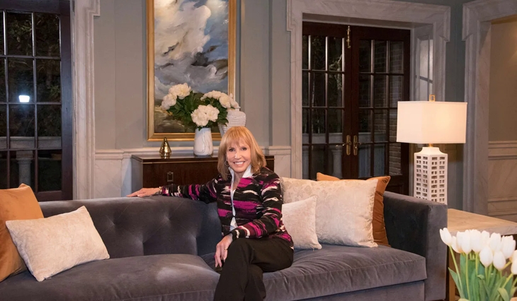 General Hospital: Monica Quartermaine (Leslie Charleson)