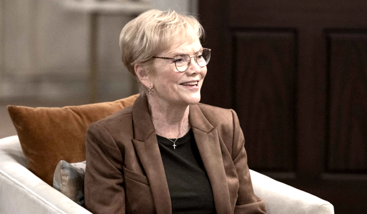 General Hospital: Ronnie Bard (Erika Slezak)