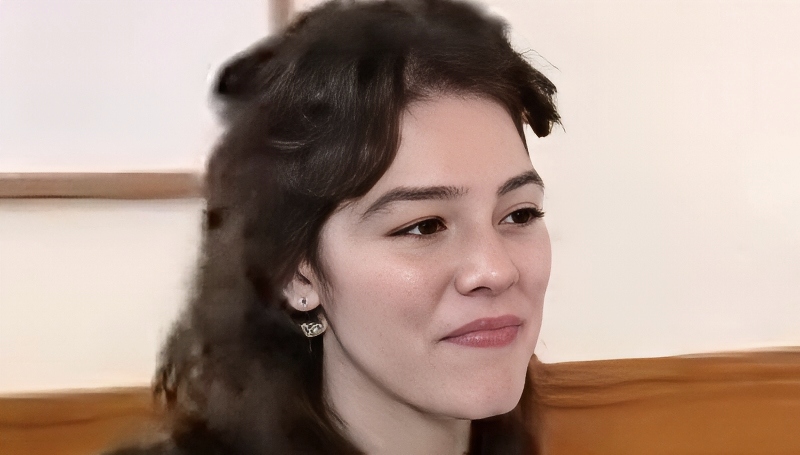 90 Day Fiance alum Evelyn Cormier - TLC - YouTube