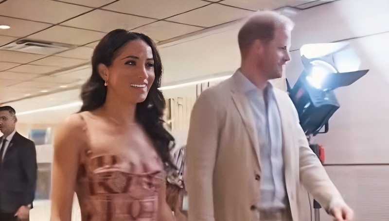 Meghan and Harry had a quiet Christmas - First Post - YouTube