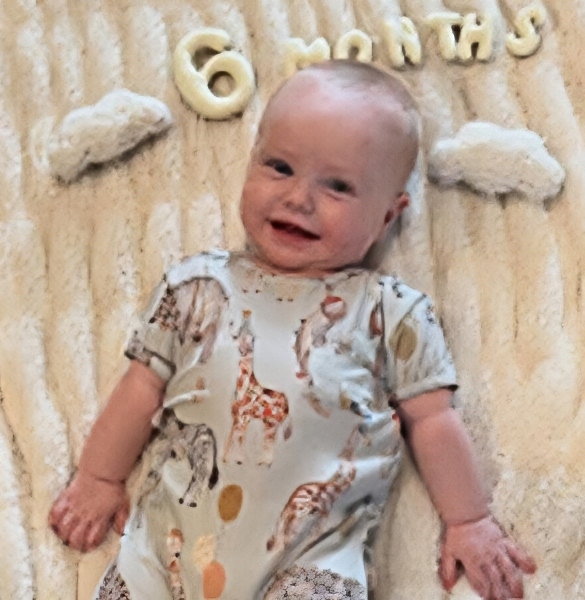 Kaia at six months - @kristendoute - Instagram
