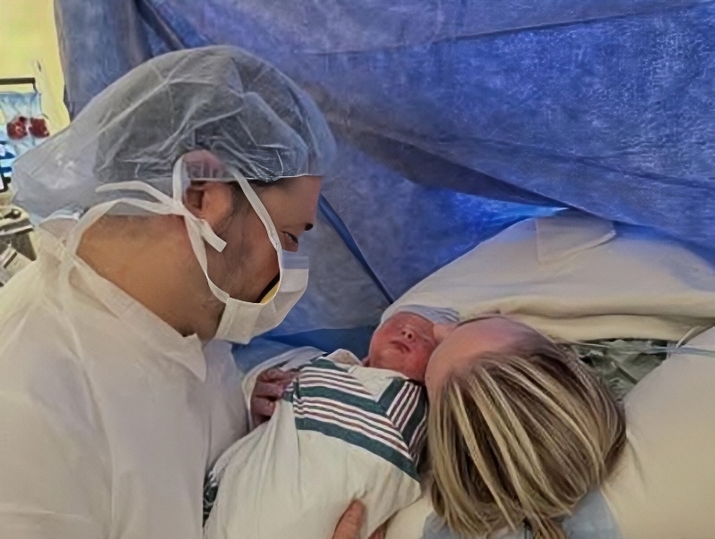 Meghan and her husband welcome baby Ranmsome - @meghanmccain - Instagram (1)