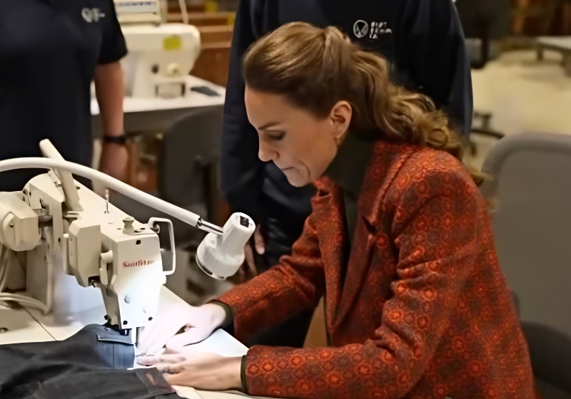 Catherine sewing jeans - TRF Channel - YT