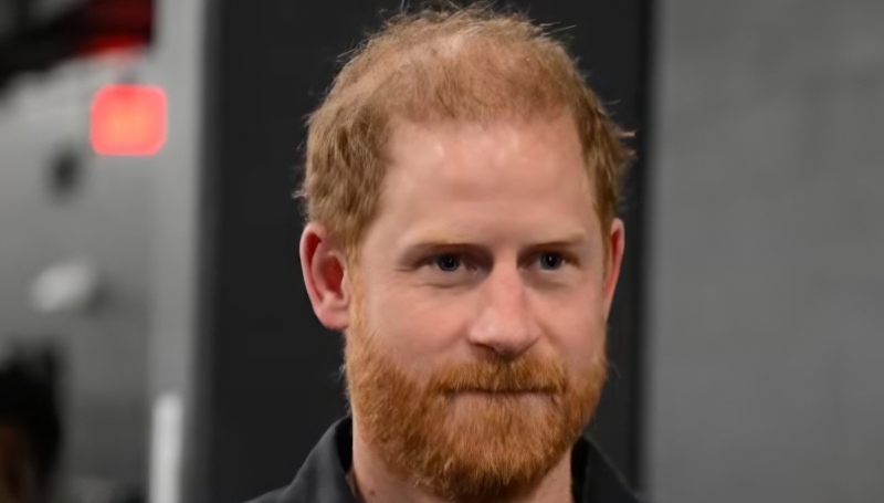 Prince Harry hoped to take Archie to the game Meghan Markle perhaps said nope - via Page 6 - YouTube